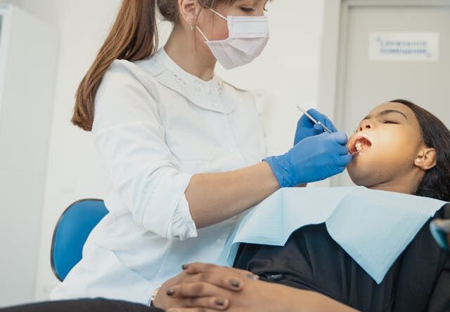 Jak wygląda leczenie zaawansowanej próchnicy zębów?