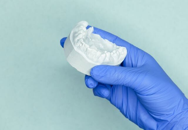 Czy protezy zębowe wpływają na wymowę?