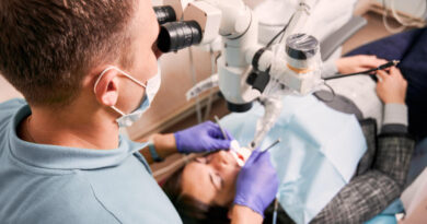 Jak wygląda pierwsza wizyta w gabinecie periodontologicznym?